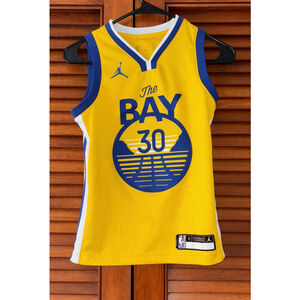 Golden State Warriors "The City" Steph Curry Jersey #30 Nike Youth Small (8)